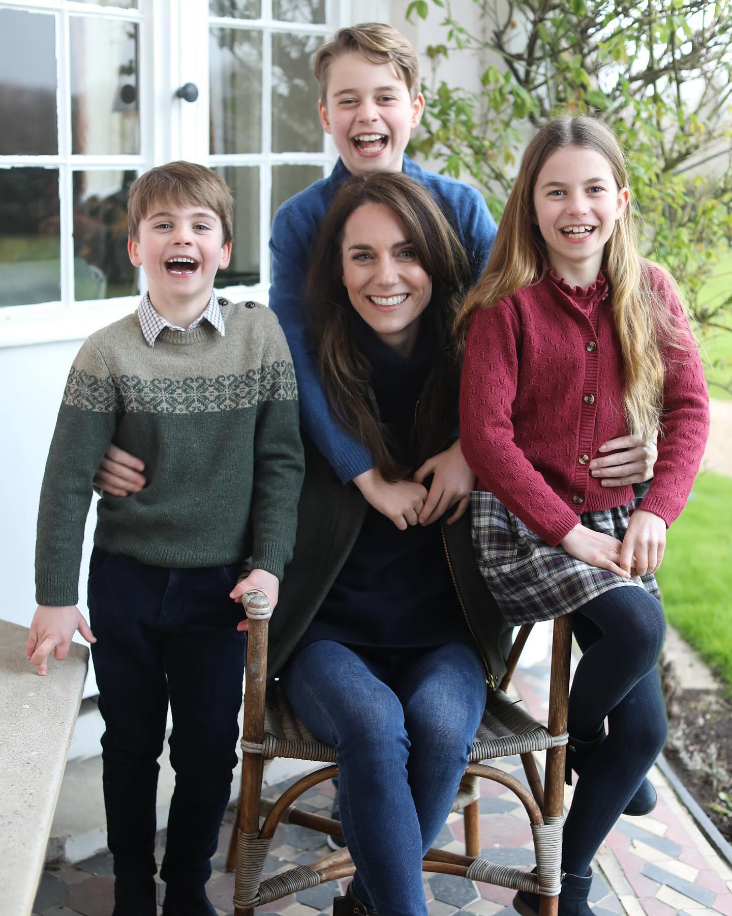 Кейт Миддлтон с детьми вынуждена переехать из собственного дома